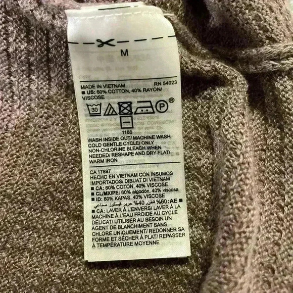 Women’s V-Cut  Light Purple Old Navy Dress - Picture 4 of 6